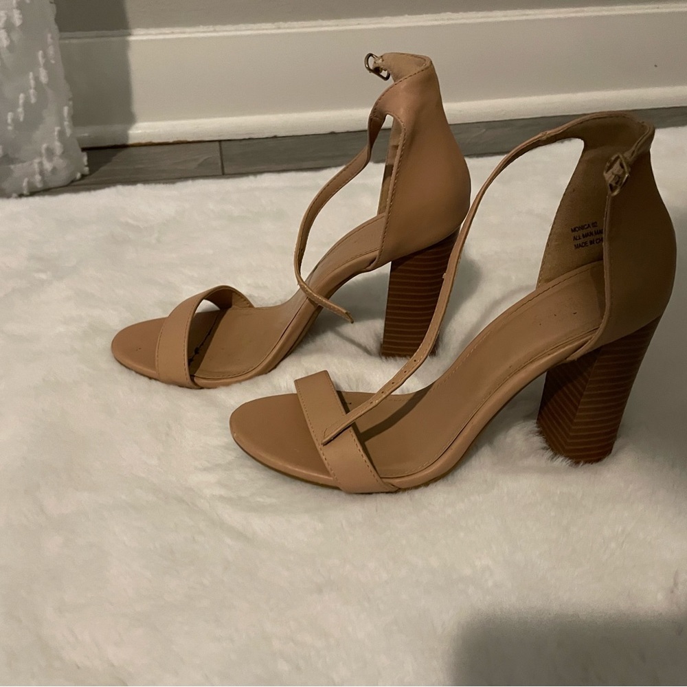 Charlotte Russe Nude 4in Heels
